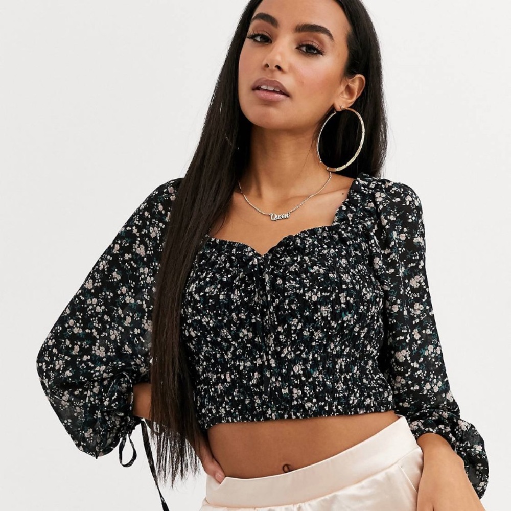 Missguided Petite puff sleeve tie front top in black floral